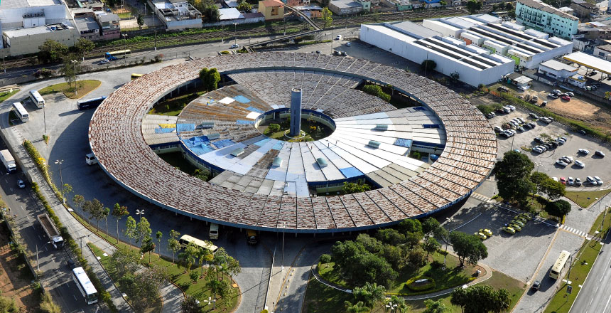 Terminal rodoviário operado pela AMD